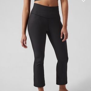Athleta Elation rib crop flare, black small NWT
